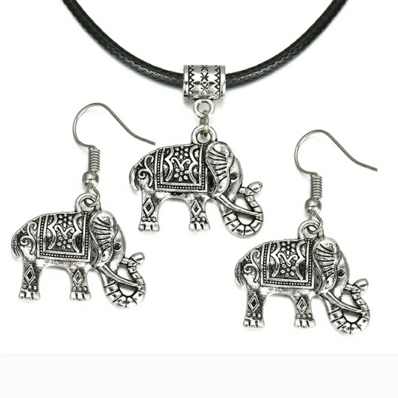 Tahitian Silver Elephant Earrings - Picture 2 of 3